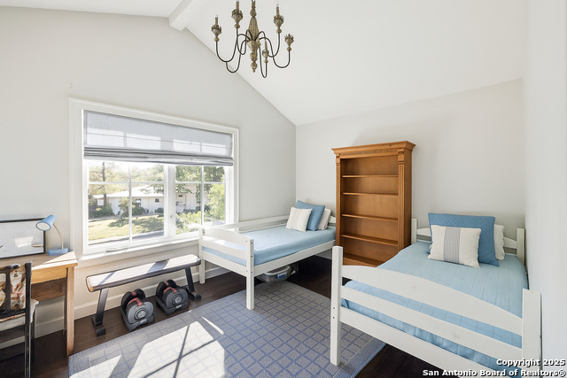 Listing photo id 31 for 127 Larkwood Dr