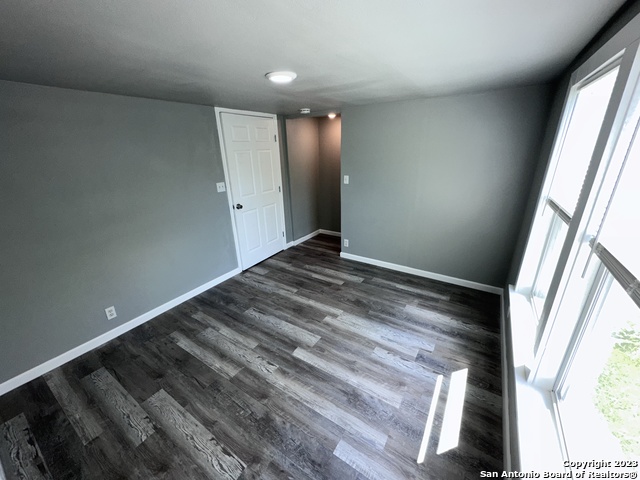 Image 7 of 10 For 1615 Amanda