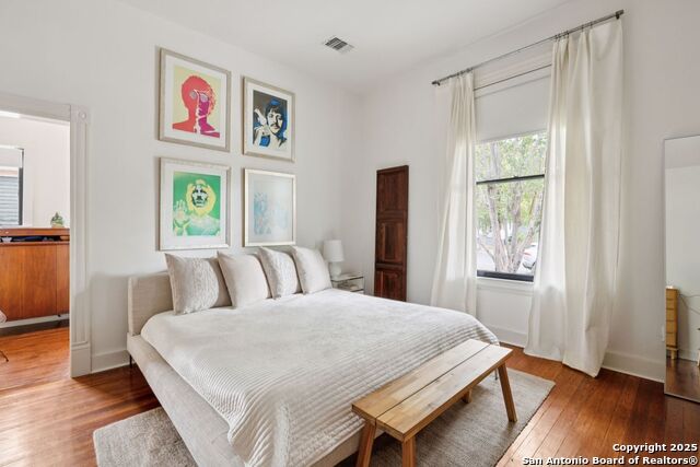 Image 25 of 63 For 227 Claudia St