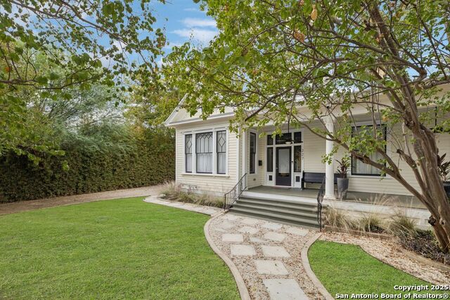 Image 3 of 63 For 227 Claudia St