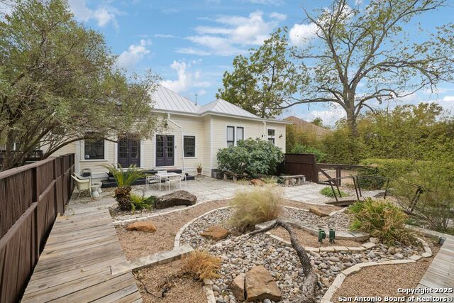 Image 32 of 63 For 227 Claudia St