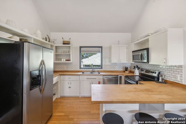 Image 41 of 63 For 227 Claudia St