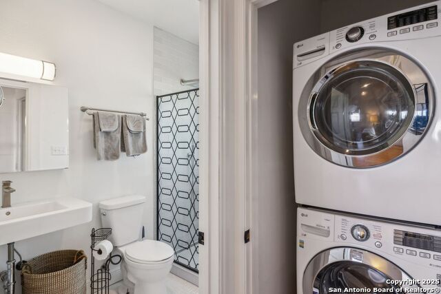 Image 47 of 63 For 227 Claudia St