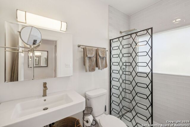 Image 48 of 63 For 227 Claudia St