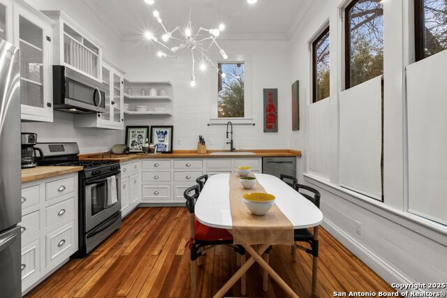 Image 58 of 63 For 227 Claudia St