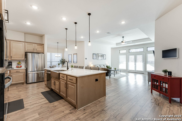 Image 6 of 37 For 22834 Evangeline