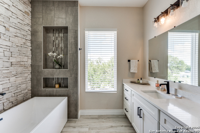 Image 18 of 49 For 3105 Comal  