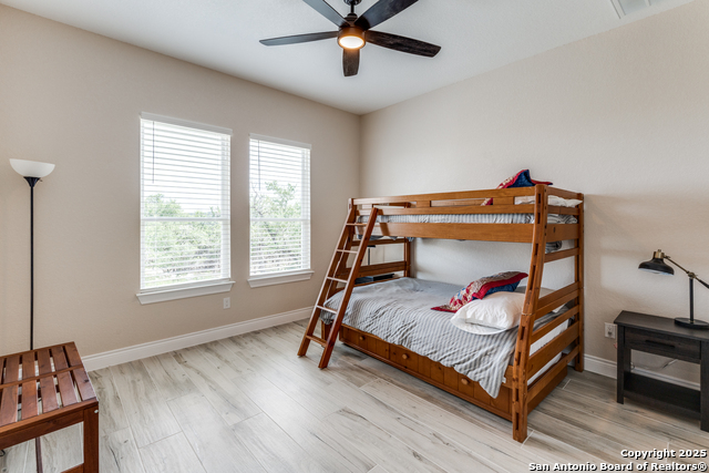 Image 22 of 49 For 3105 Comal  