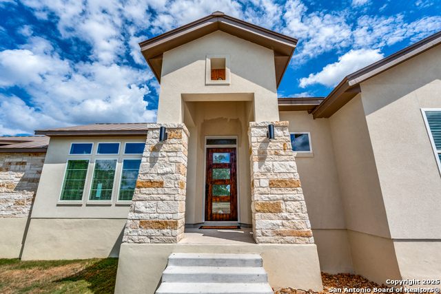 Image 7 of 49 For 3105 Comal  