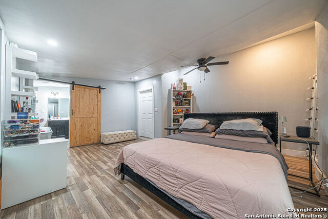 Image 16 of 22 For 535 Denver  