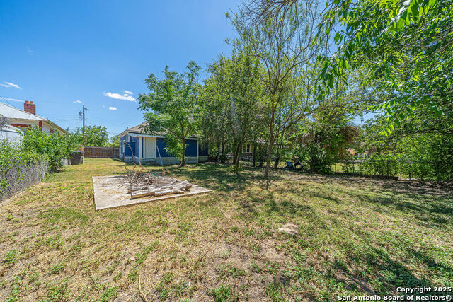 Image 20 of 22 For 535 Denver  