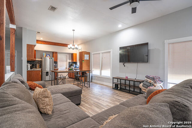 Image 4 of 22 For 535 Denver  