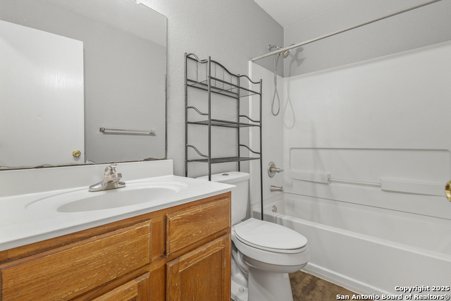 Image 17 of 25 For 3431 Calico Corner