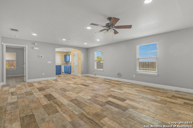 Image 6 of 25 For 3431 Calico Corner