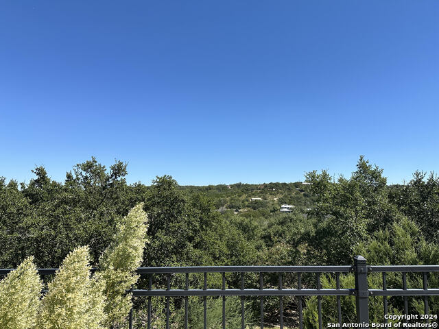 Image 5 of 7 For 28010 Versant Hills