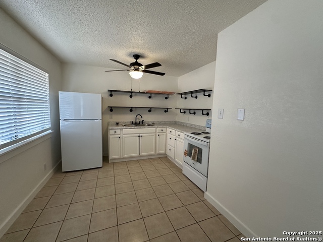 Image 6 of 15 For 212 Simmons