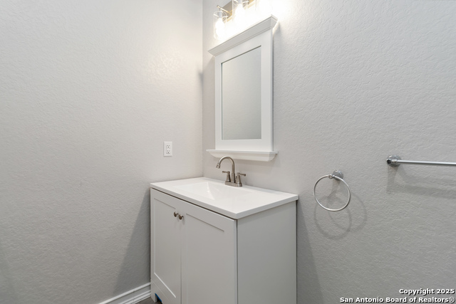 Image 31 of 34 For 1611 Santa Rita