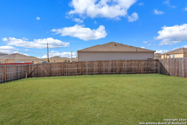 Image 46 of 49 For 10419 Goose Way