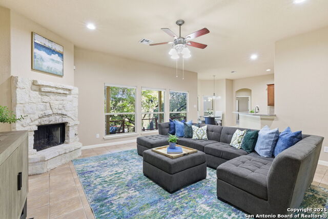 Image 9 of 59 For 2291 Frontier