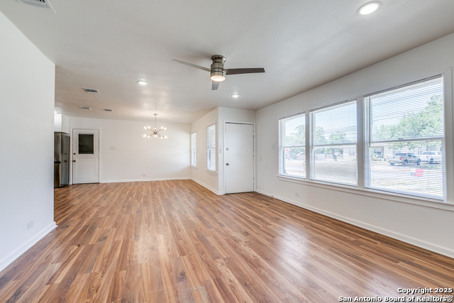 Image 14 of 21 For 150 Windsor Dr