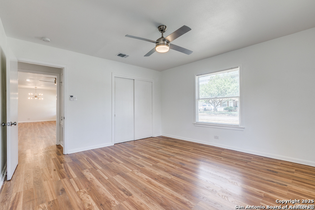 Image 19 of 21 For 150 Windsor Dr