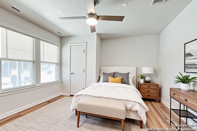 Image 3 of 21 For 150 Windsor Dr