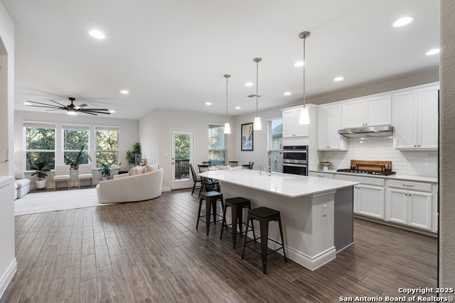 Image 10 of 42 For 10438 Swayback Ranch