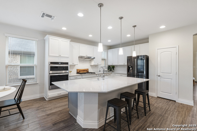 Image 11 of 42 For 10438 Swayback Ranch