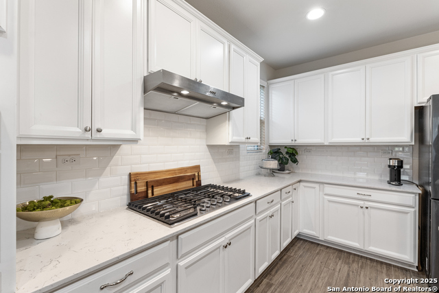 Image 12 of 42 For 10438 Swayback Ranch