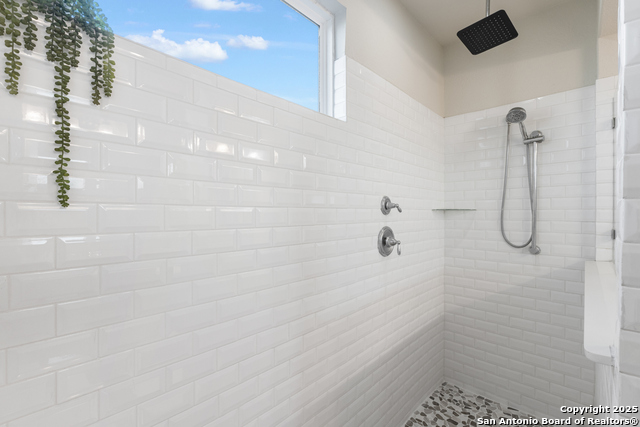 Image 22 of 42 For 10438 Swayback Ranch