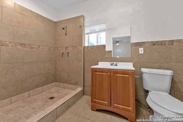 Image 14 of 16 For 834 Division  2