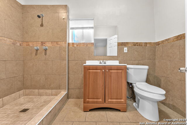 Image 15 of 16 For 834 Division  2