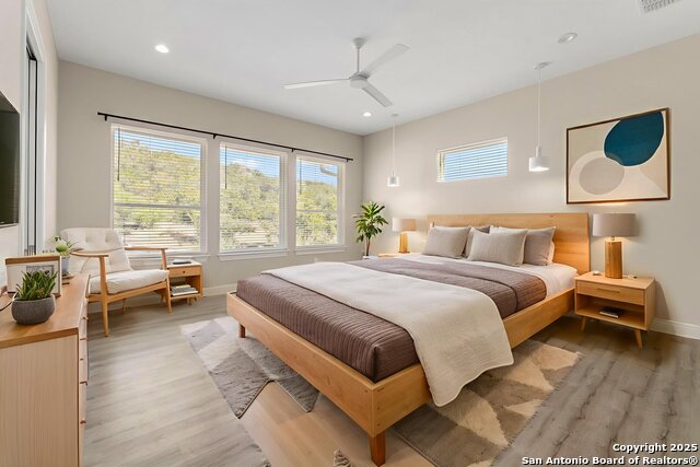 Listing photo id 11 for 20803 Purple Finch