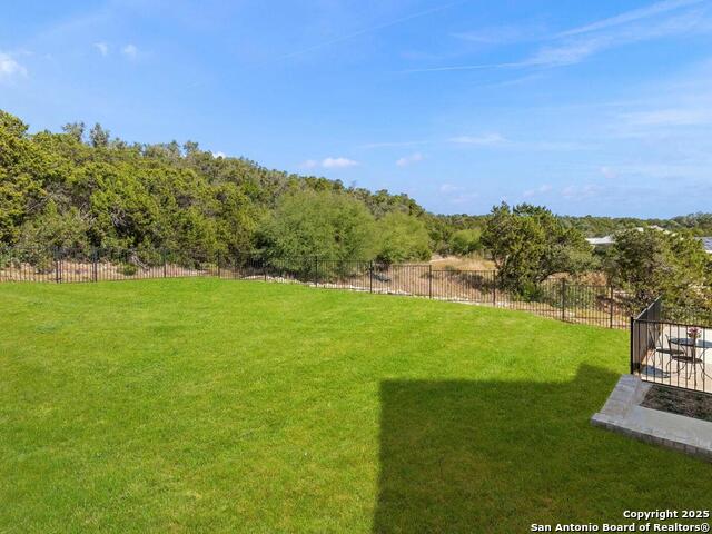 Listing photo id 27 for 20803 Purple Finch