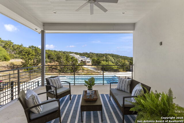 Listing photo id 1 for 20803 Purple Finch