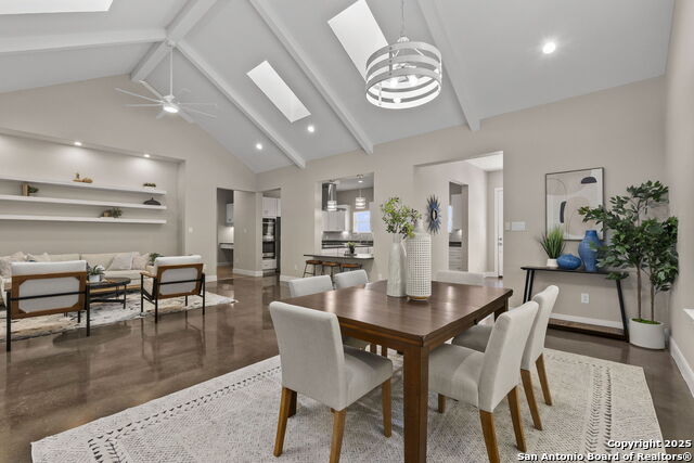 Listing photo id 4 for 20803 Purple Finch