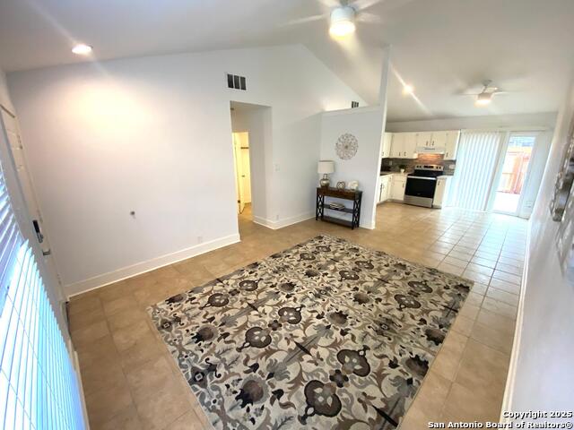 Image 4 of 22 For 9140 Timber Unit 2901