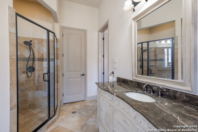 Image 20 of 30 For 546 Mission Hill