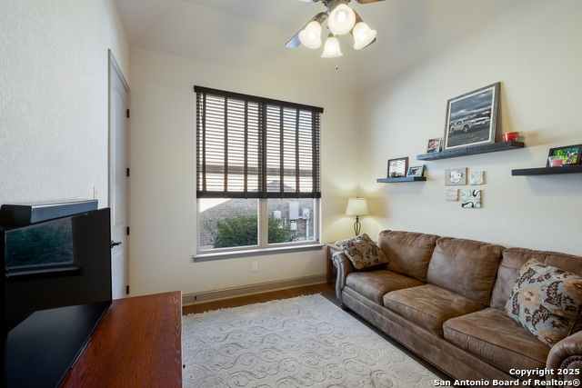 Image 6 of 30 For 546 Mission Hill