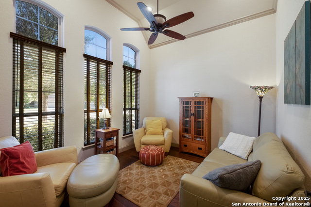 Image 8 of 30 For 546 Mission Hill