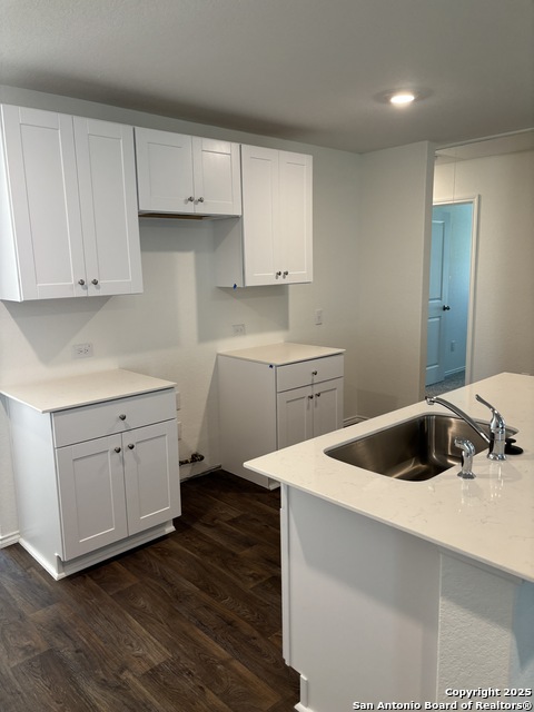 Image 12 of 24 For 5119 Blind Shot