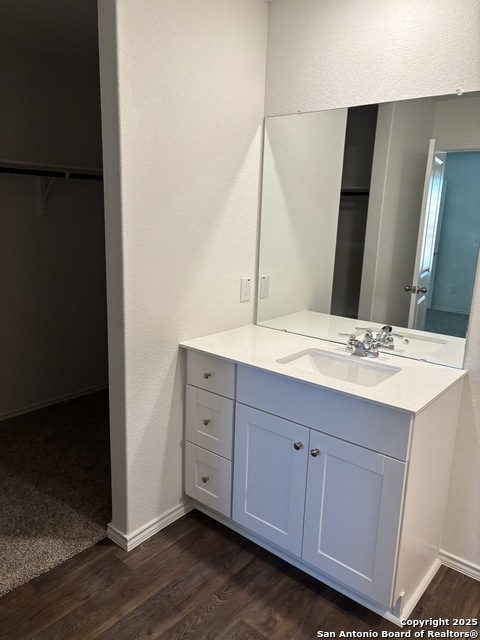 Image 9 of 24 For 5119 Blind Shot