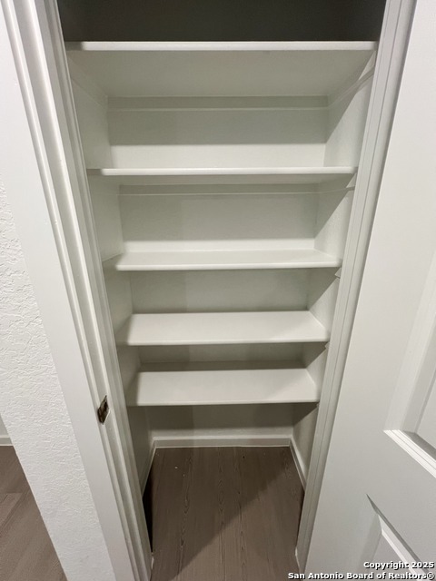 Image 11 of 40 For 9019 Lunar Cove