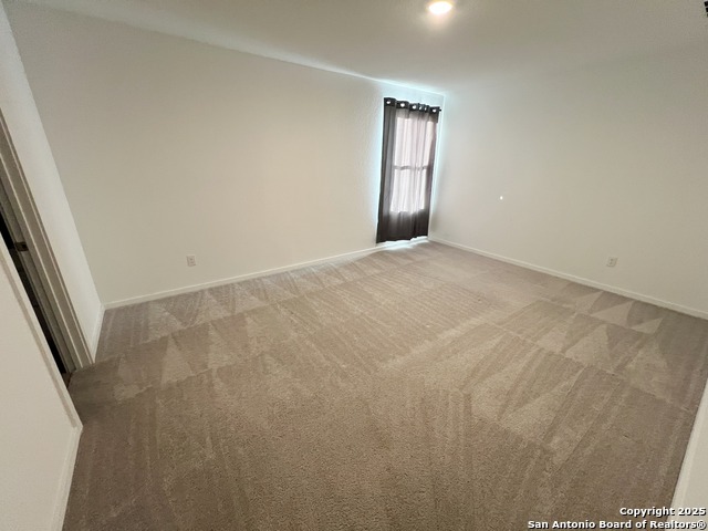 Image 16 of 40 For 9019 Lunar Cove