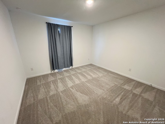 Image 26 of 40 For 9019 Lunar Cove