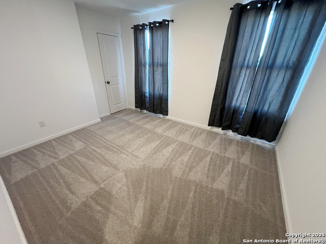 Image 32 of 40 For 9019 Lunar Cove