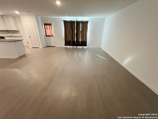 Image 4 of 40 For 9019 Lunar Cove