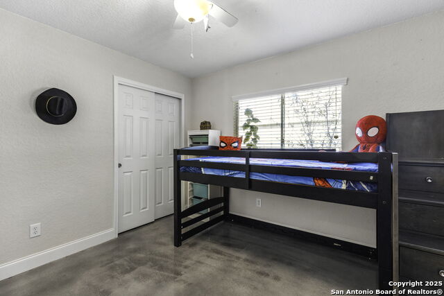 Image 13 of 24 For 16611 Emerald