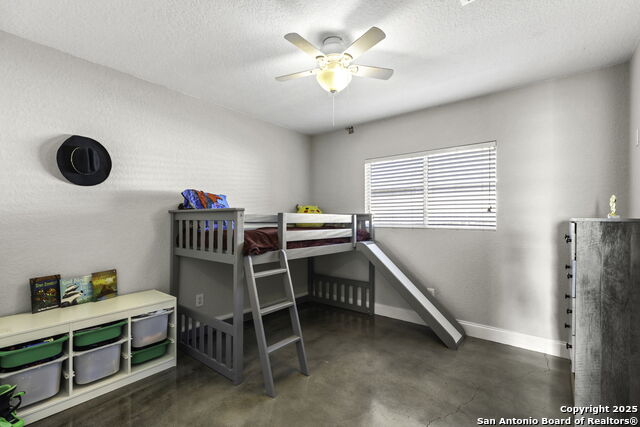 Image 14 of 24 For 16611 Emerald