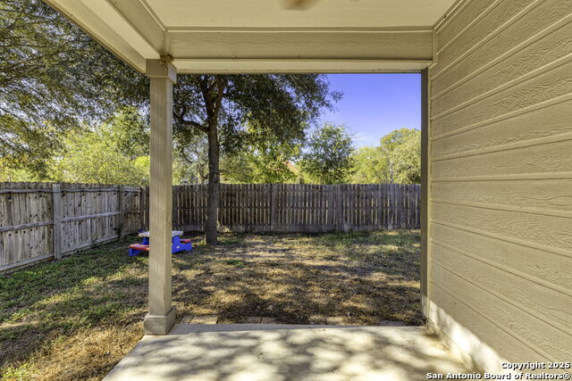 Image 20 of 24 For 16611 Emerald